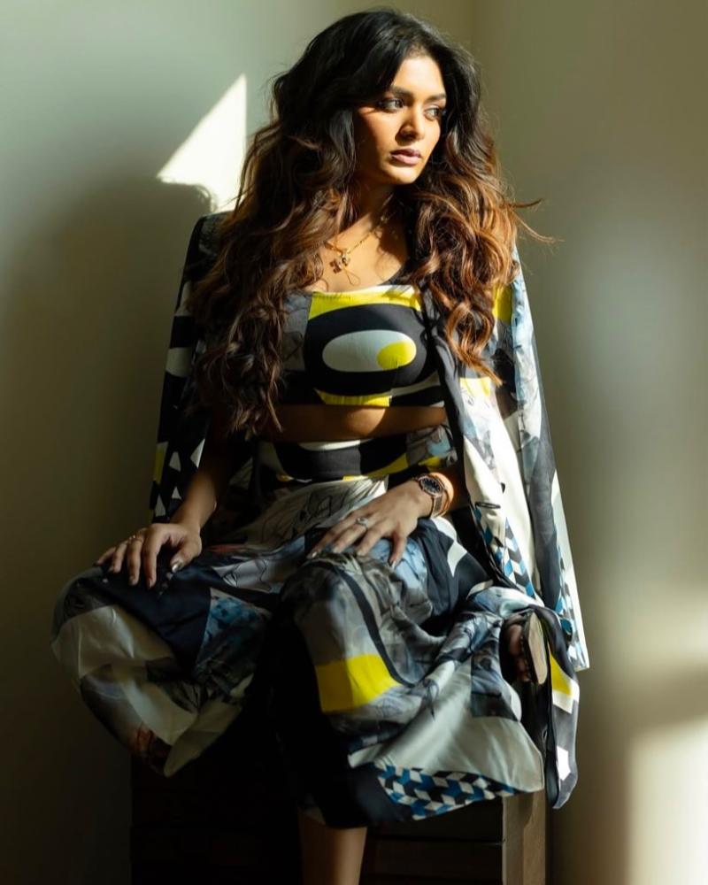 aditi-shankar-hot-photos